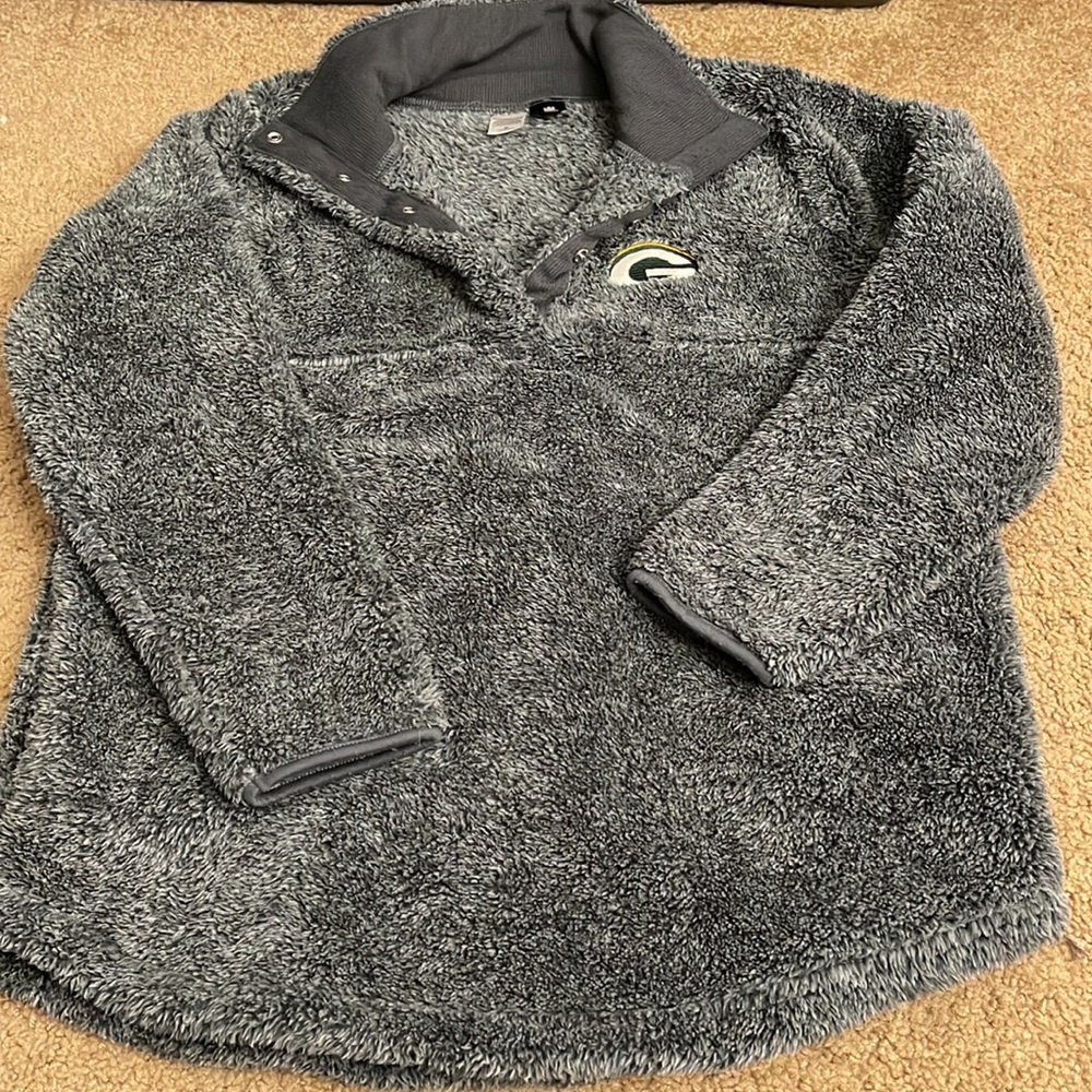 Packer Gear - Picture 4 of 4